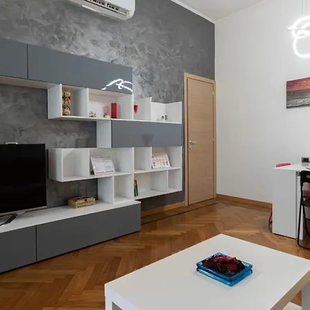 Апартаменты Italianway Comfort - Cornalia 24 *